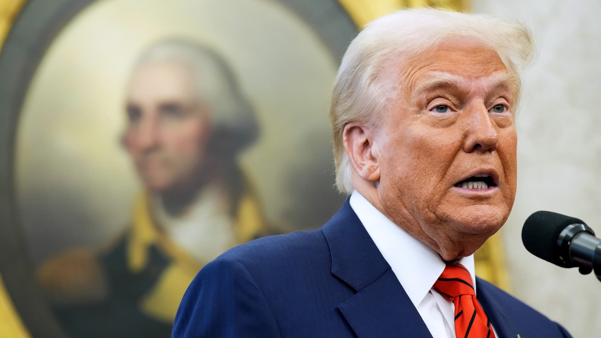 Íme Trump legújabb eszeveszett ötlete: átnevezné a Hormuzi-szorost valami "szexibbre" – Egyet tippelhetnek, mire