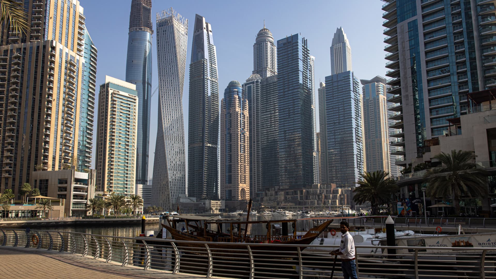 Akár egy hónapon belül kiadathatják Matolcsy Ádámot Dubajból egy ügyvéd szerint