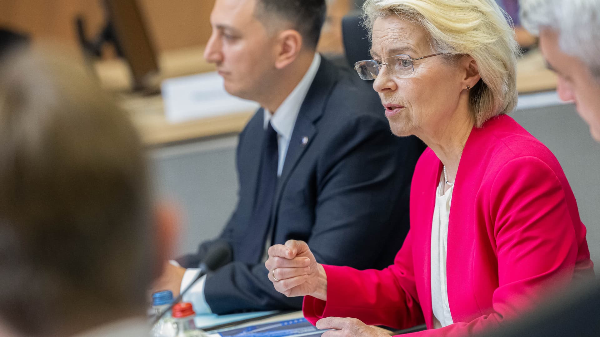Szuverenitásteszt előtt az EU – Trump friss fenyegetése töréspontig feszítheti az egy éve billegő alkut