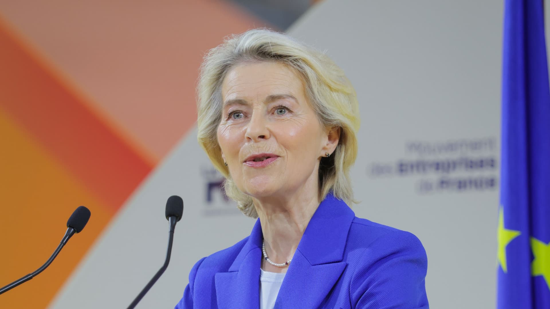 Dupla támogatási csomaggal és új beruházásokkal készül Ursula von der Leyen.