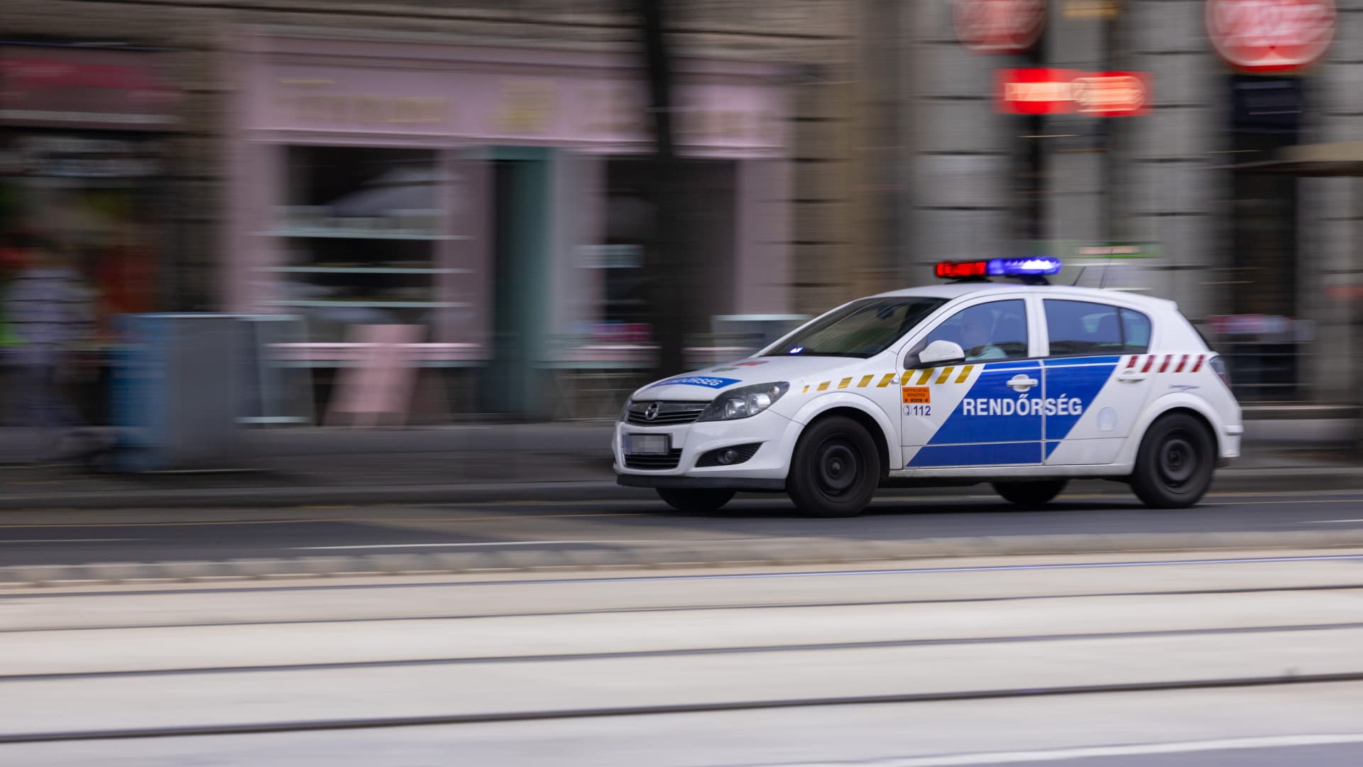Bejelentették: mostantól állandó rendőri jelenlét lesz a Blaha Lujza téren