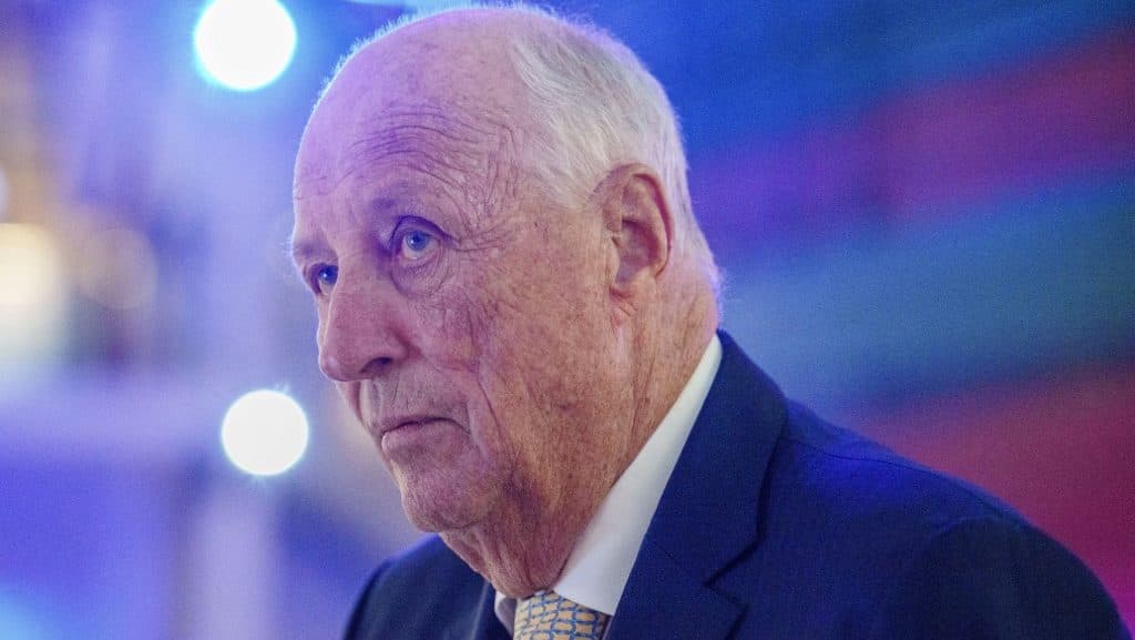 Családja összegyűlt a norvég király kórházi ágyánál, rendkívül súlyos az állapota