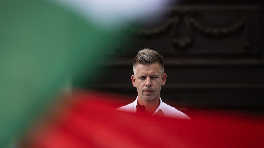 Magyar Péter rendkívüli bejelentést tett Paksról
