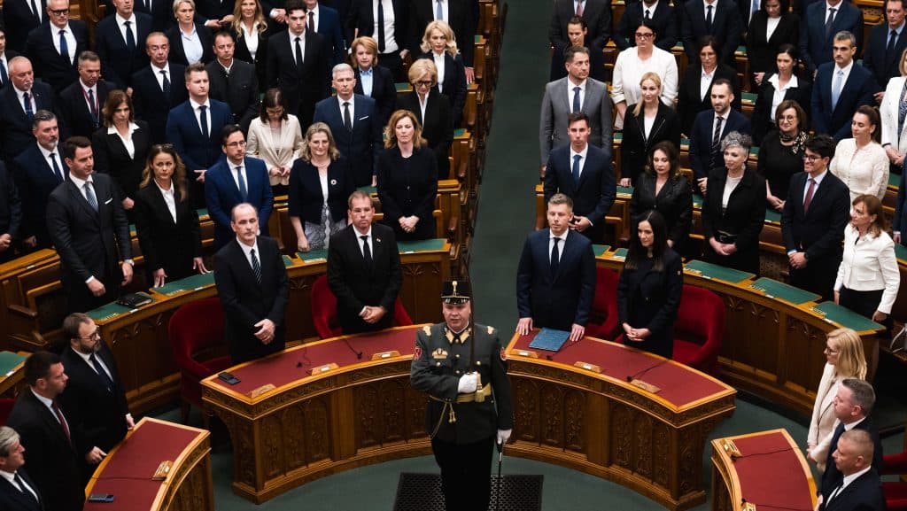 30 ezer milliárd forint ellopott közvagyon szerezne vissza a Tisza
