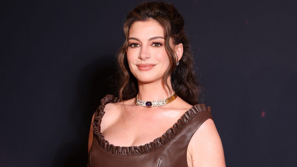 Anne Hathaway benne lesz a Mint a villám folytatásában, az eredeti film szereplője szerint a színésznő „nem szexi, mert terhes”