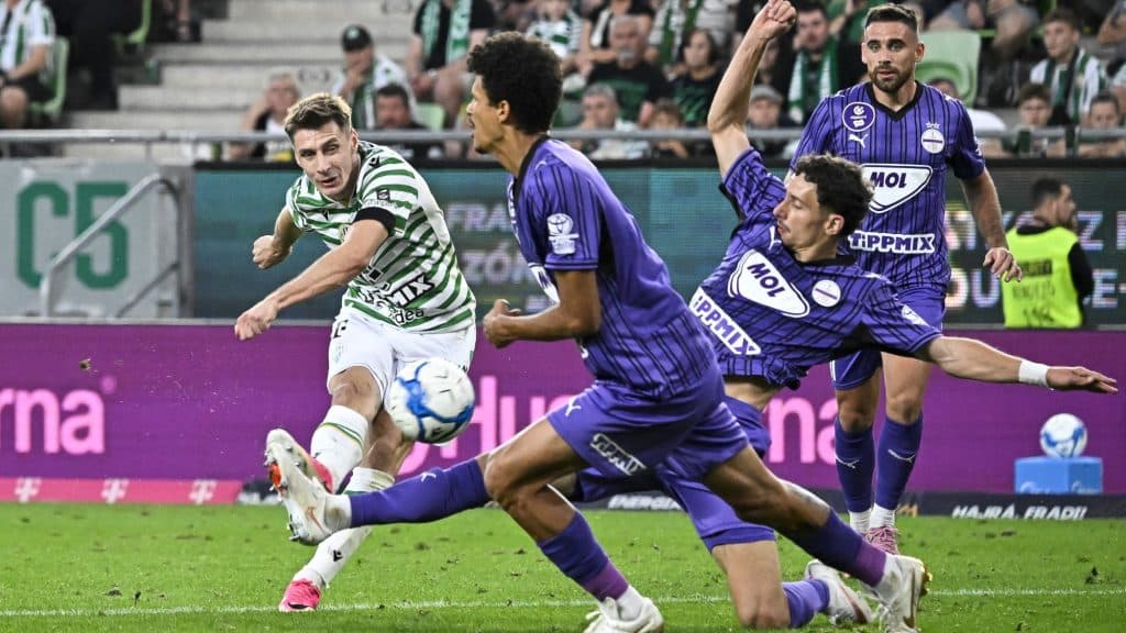„Ez a bajnokság lényegesen gyengébb, mint a tavalyi volt” – Révész Attila szerint a Fradi és az Újpest verseng a bajnoki címért