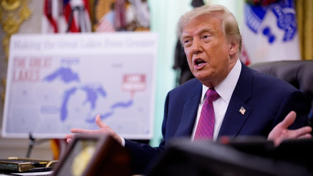 A Google és az Apple is meghajolt Trump követelése előtt