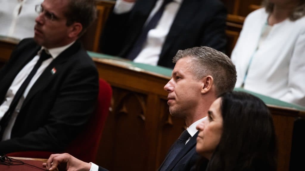 Magyar Péter kimondta a halálos ítéletet a megyei önkormányzatokra