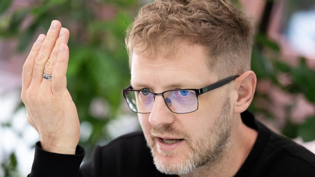 Hodász András a fogolykiváltó imáról: Miért a korrupt politikusokért szerveznek imát, és miért nem a pápaért vagy a betegekért?