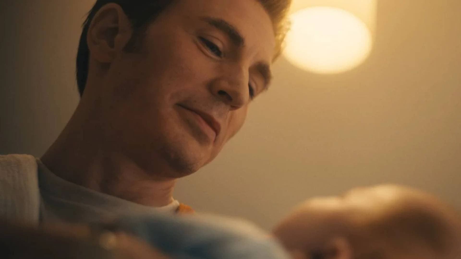 Chris Evans szerint a Doctor Doom ébredésében „brutálisan” elbánnak Steve Rogersszel, ez pedig a Russo testvéreknek köszönhető