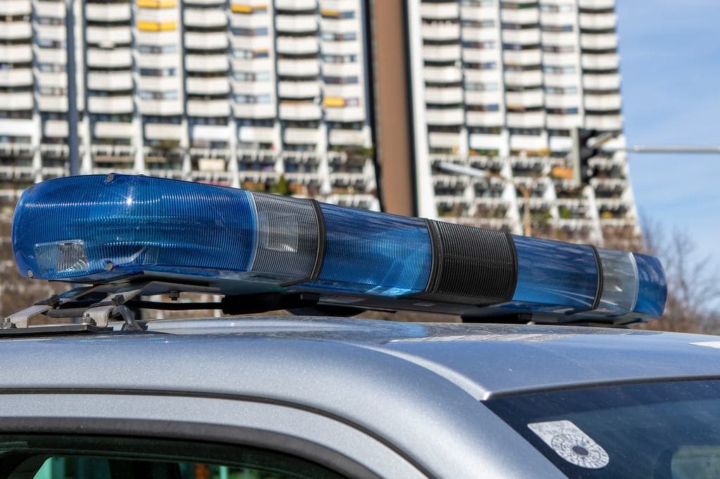 Ettől a rendőrök is kiakadtak: 31 éve lejárt jogosítvánnyal autóztak