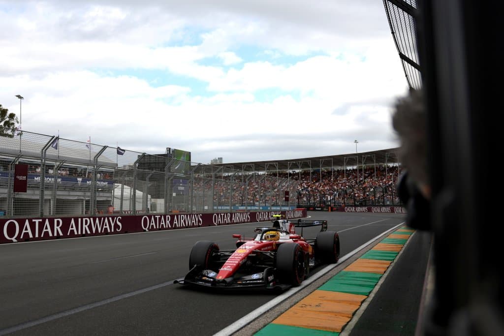 Hamilton gyanakodik: csak reméli, hogy nem emiatt ennyire erős a Mercedes