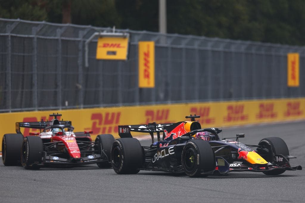 Változott a Miami Nagydíj végeredménye, Verstappen és Leclerc sem úszta meg