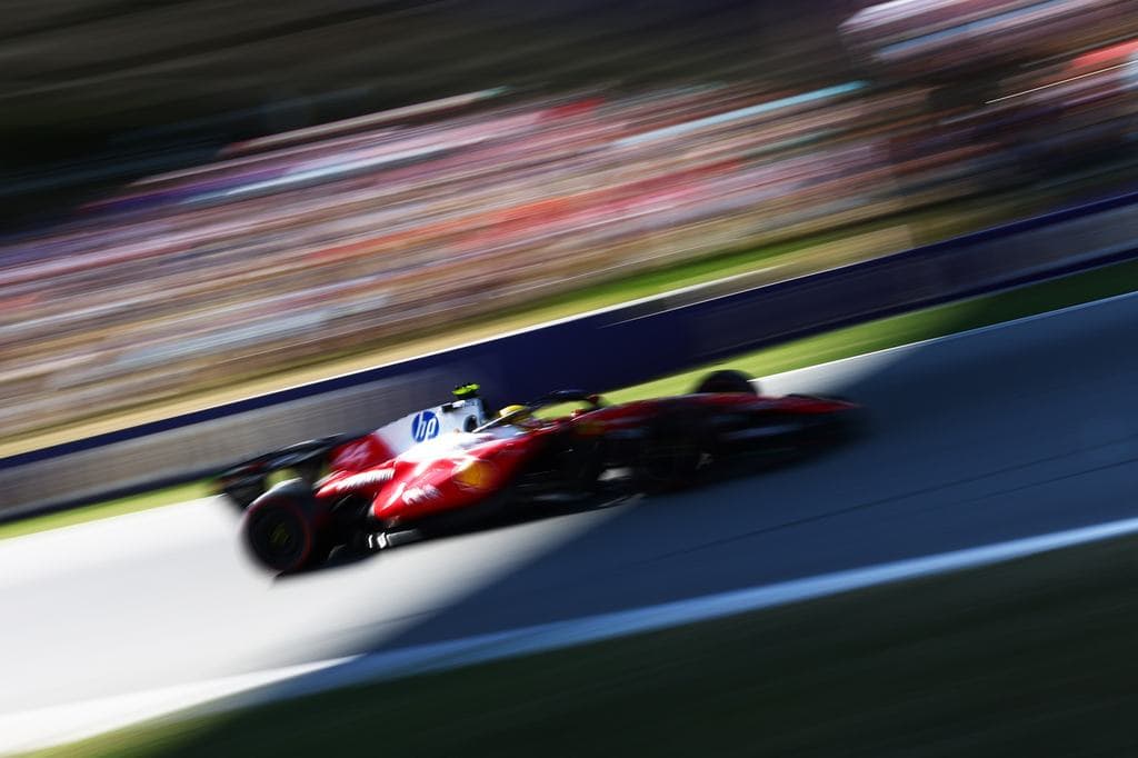 Falat fogott a Ferrari, mégis majdnem mindenkit meglepett Barcelonában