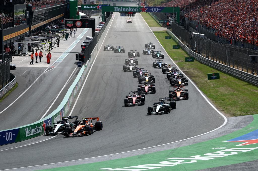 Első körös Verstappen-fiaskó és zseniális Norris-győzelem a Holland Nagydíjon