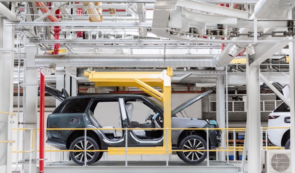 Elbocsátási hullámot lengetett be a Jaguar Land Rover