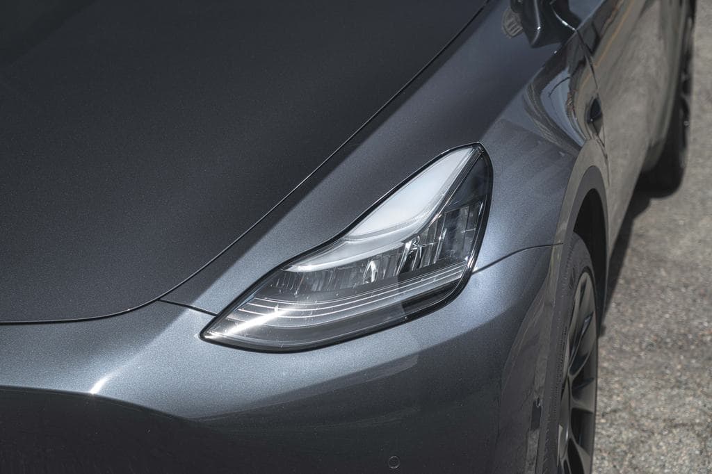 Vakít a két legnépszerűbb Tesla, visszahívnak több ezret