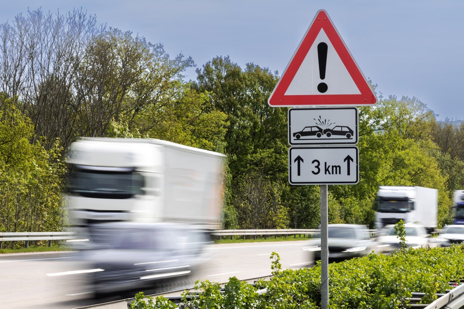 Újabb tüntetés készül? A fuvarozók kiakadtak, mert kihagyták őket a dízel kompenzációból