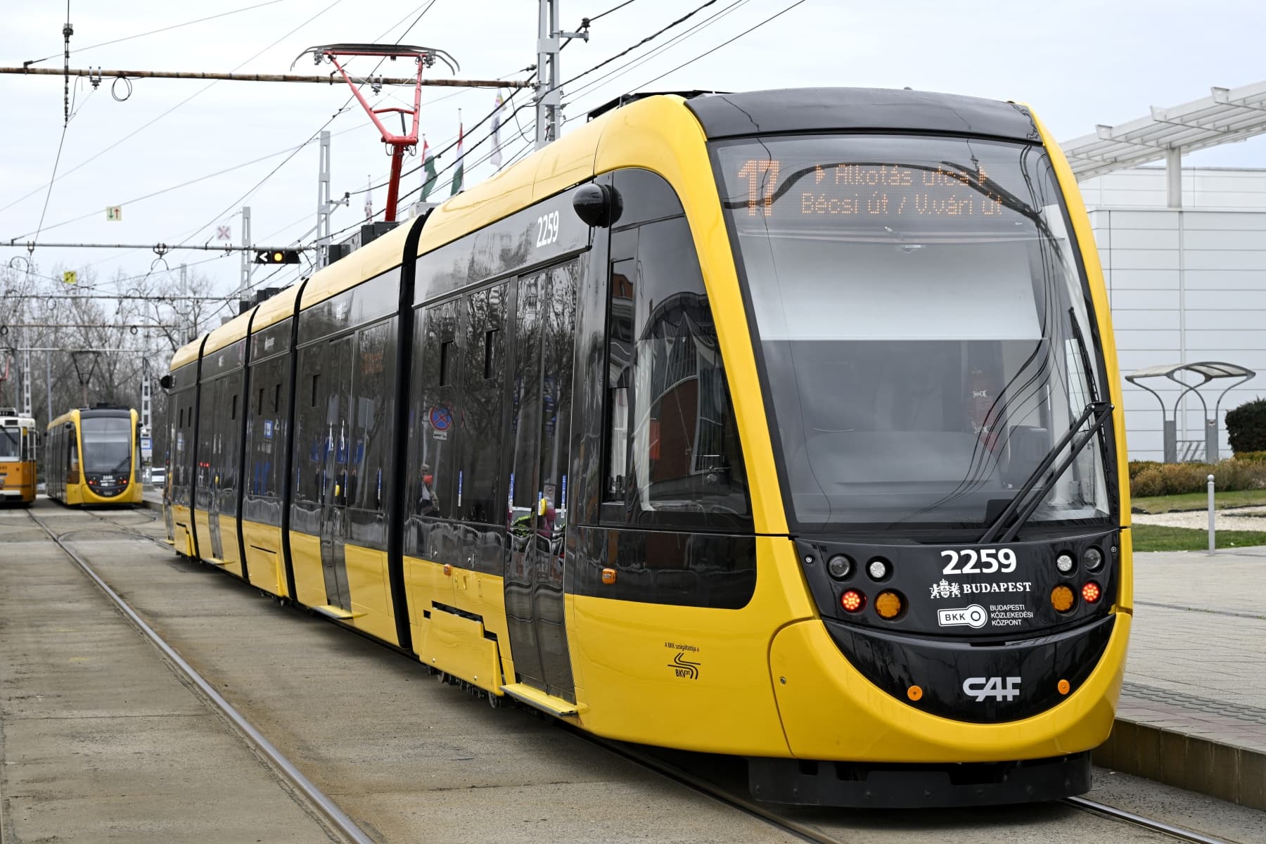 Áramhiány: a metrók és a villamosok is spórolnak