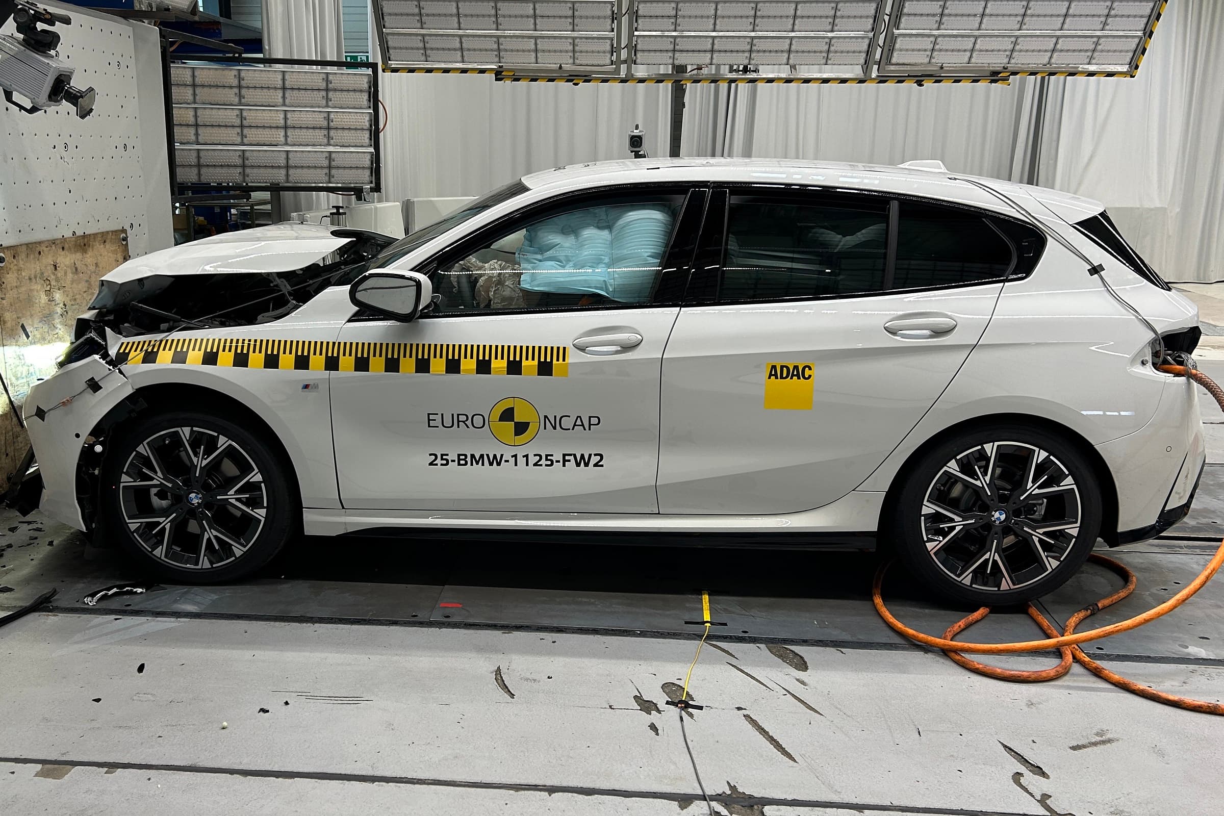 BMW: Nem cél a törésteszten az öt csillag
