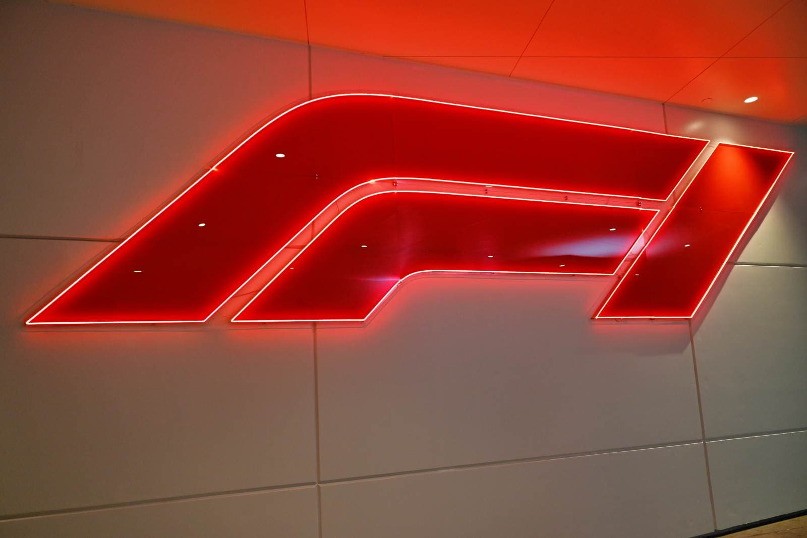 Hatalmas bejelentés, visszatér Afrikába az F1