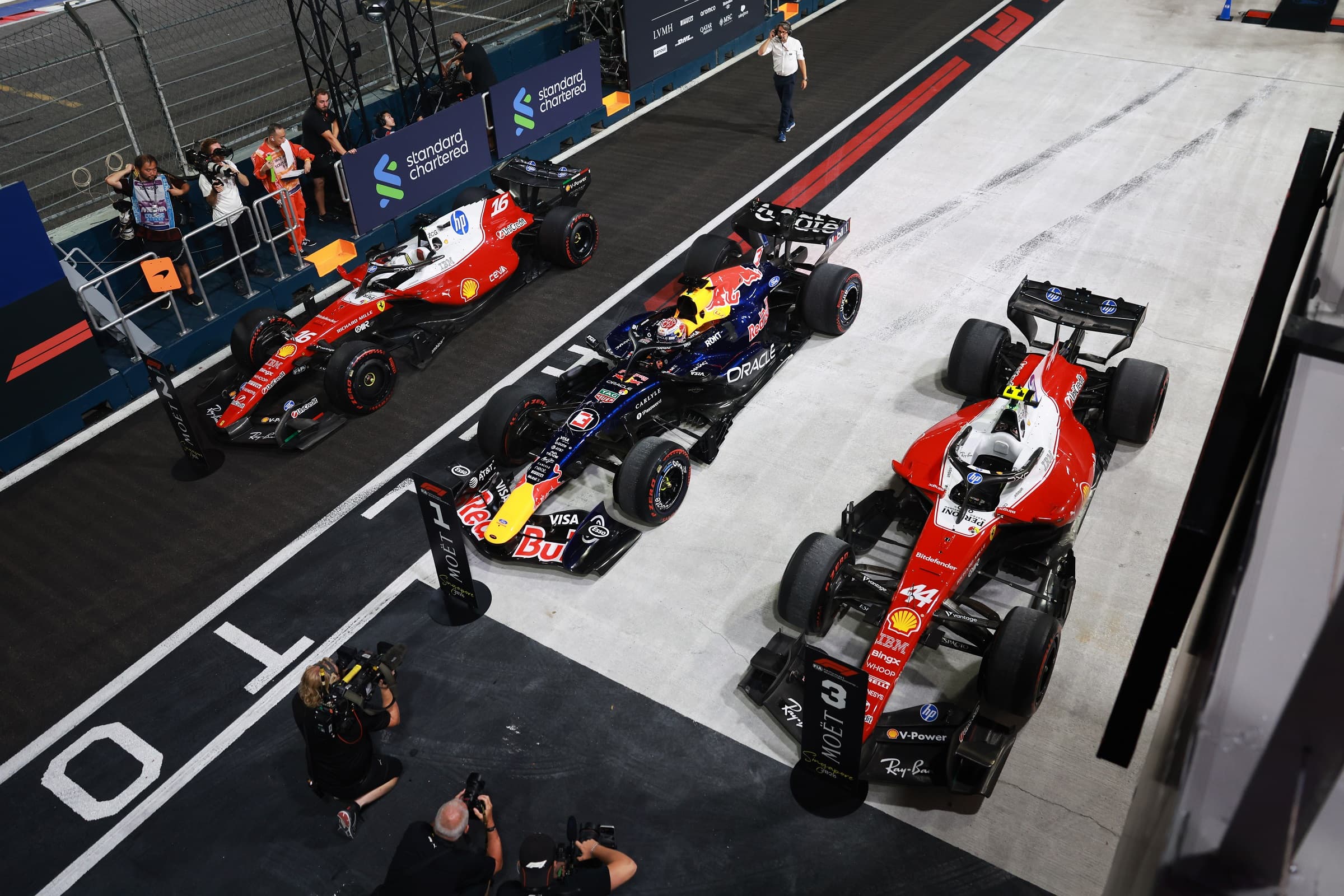 Csapatmunkával győzné le a Ferrari Verstappent