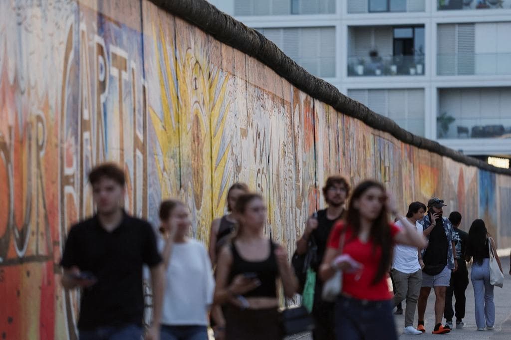 Családi nyaralásuk után dobták ki a román menekülteket a fővárosi hajléktalanszállóról