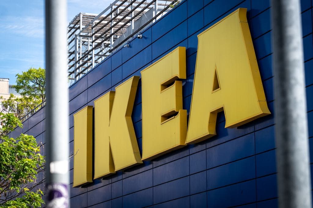 Újabb bérfejlesztés az IKEA-nál: rendkívüli támogatást kapnak a dolgozók a magas infláció miatt