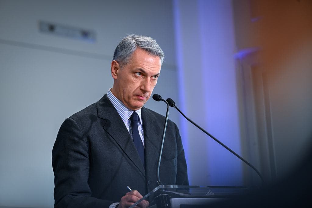 Lázár János lemondott parlamenti mandátumáról, új irányt sürget a Fideszben