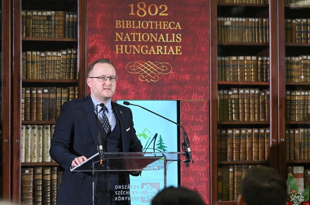 Három közintézmény főigazgatóját is menesztették