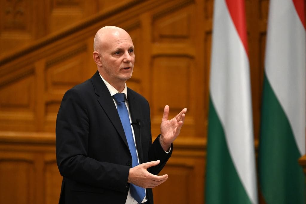 Képernyő után irány a minisztérium: Jaksity Kata sajtófőnökként folytatja