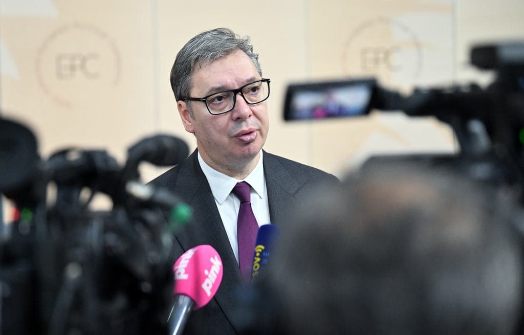 Megérkezett a magyar pénz, jöttek a kirúgások: épp lefejezik a szerb független médiát