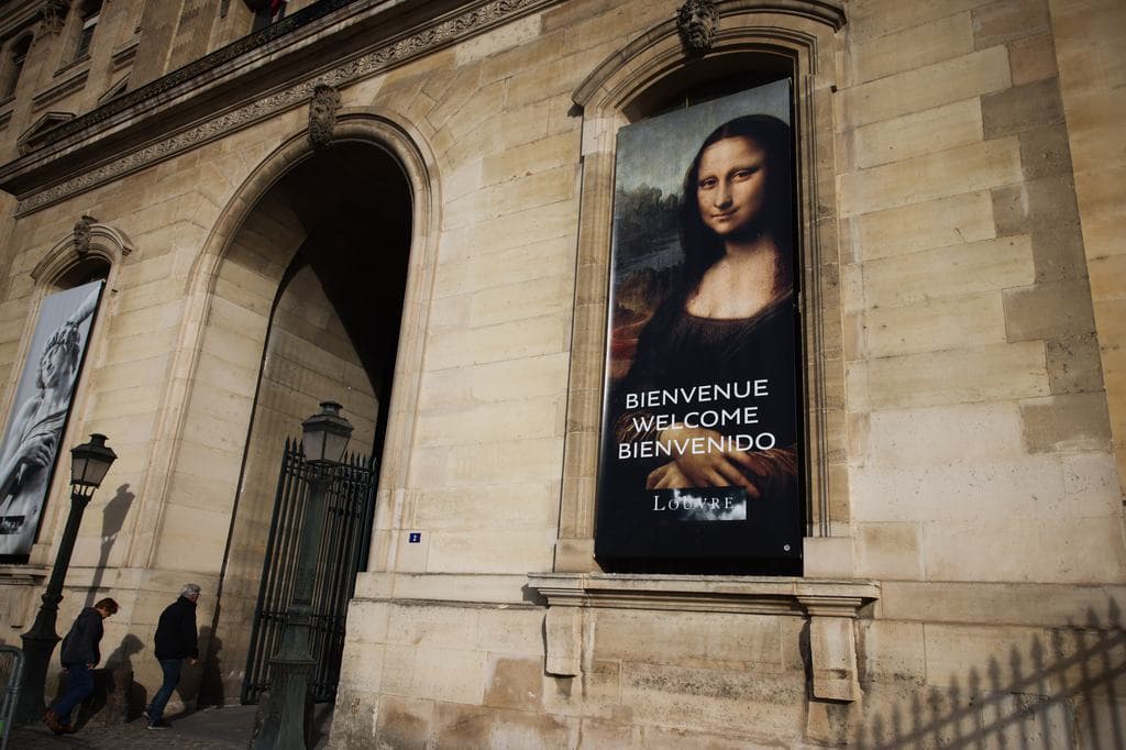 Mona Lisa új szomszédokat kapott – csak a Louvre nem kérte őket