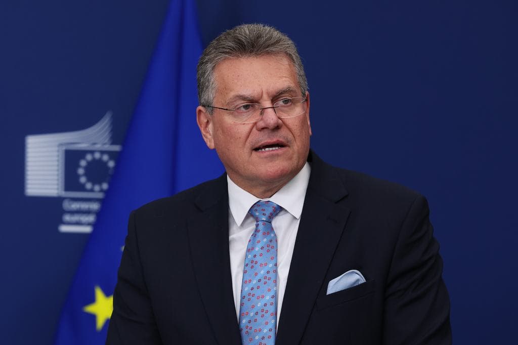 Kína elszívja Európa pénzét: napi egymilliárd eurós lyukat próbál betömni Brüsszel