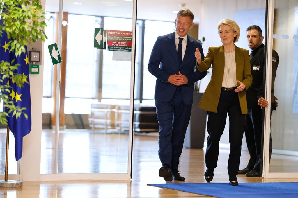 Vége a vétófenyegetésnek: Magyar Péter többet ért el Brüsszelben, mint Orbán Viktor éveken át