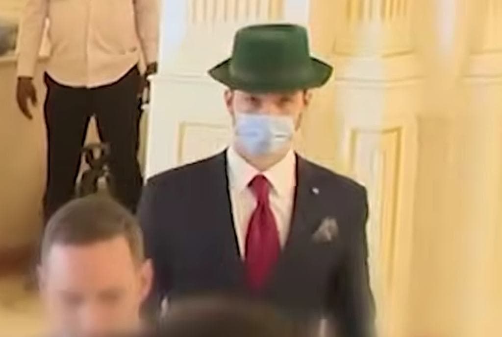 Orbán Viktor fia még tevefarmot is menedzselt Csádban, ahova nyomkövetőket is kivittek