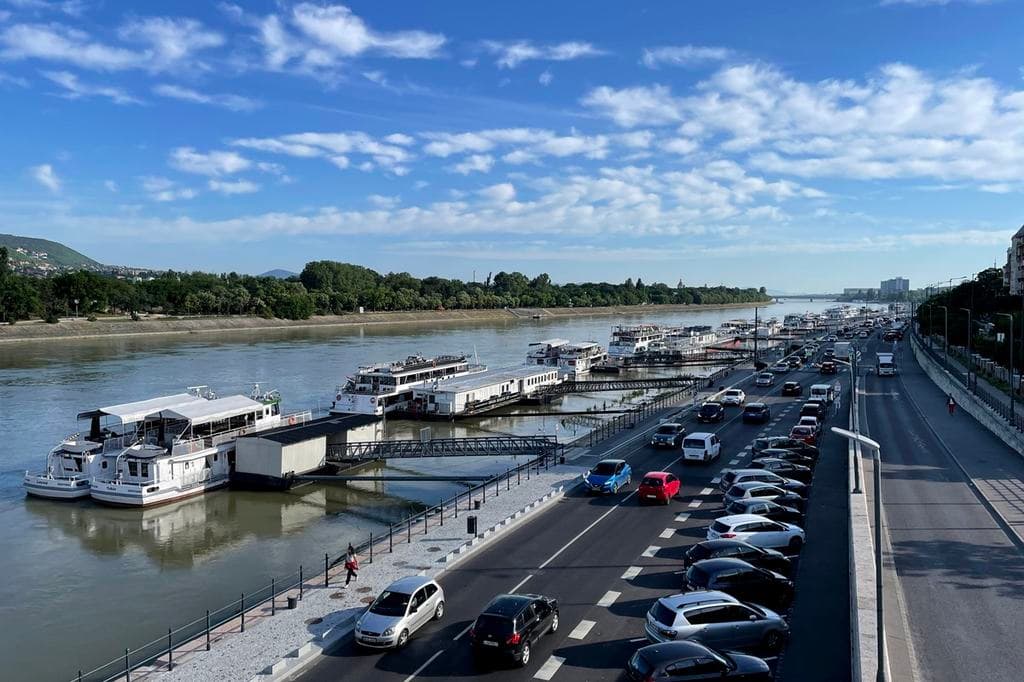 Vége a káosznak? Országos parkolási reformot sürget egy szakértő, minden autóst érintene