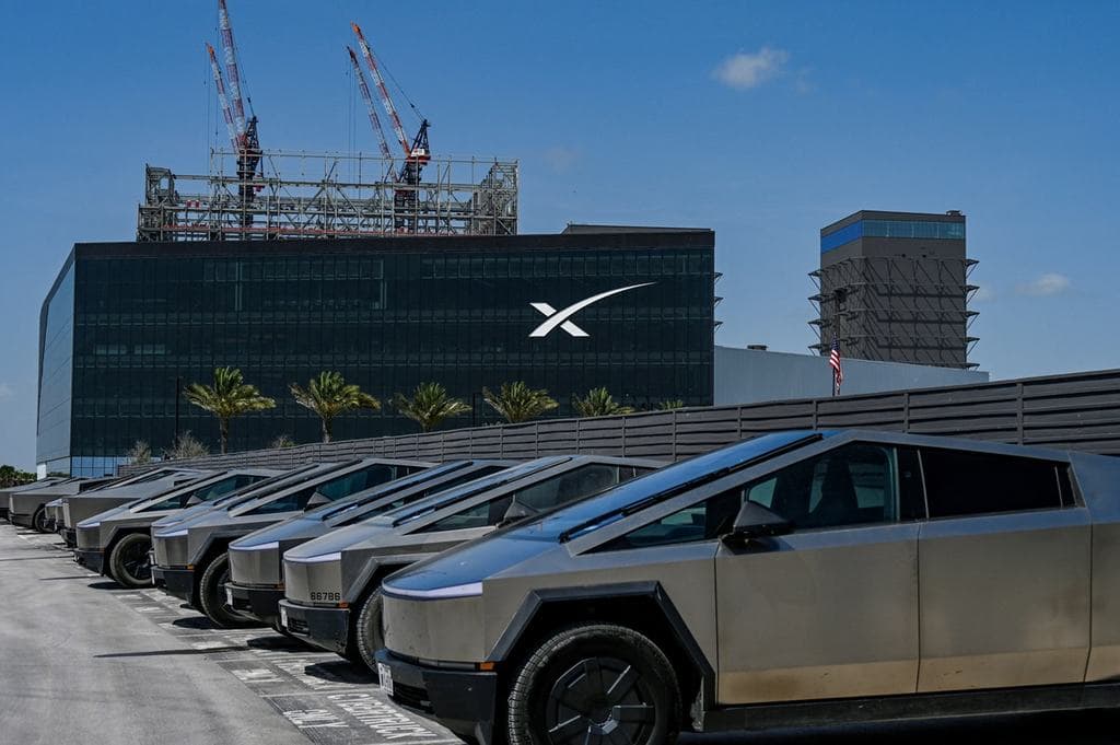 Tízmillió legyártott autónál jár a Tesla, kapacitásbővítésre készülnek Németországban