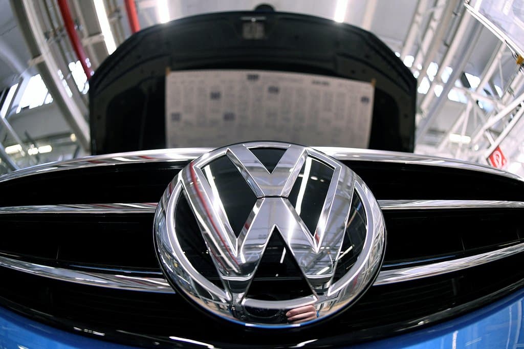 275 ezer alkalmazott nem kapna fizetésemelést a következő négy évben: így számol a Volkswagen