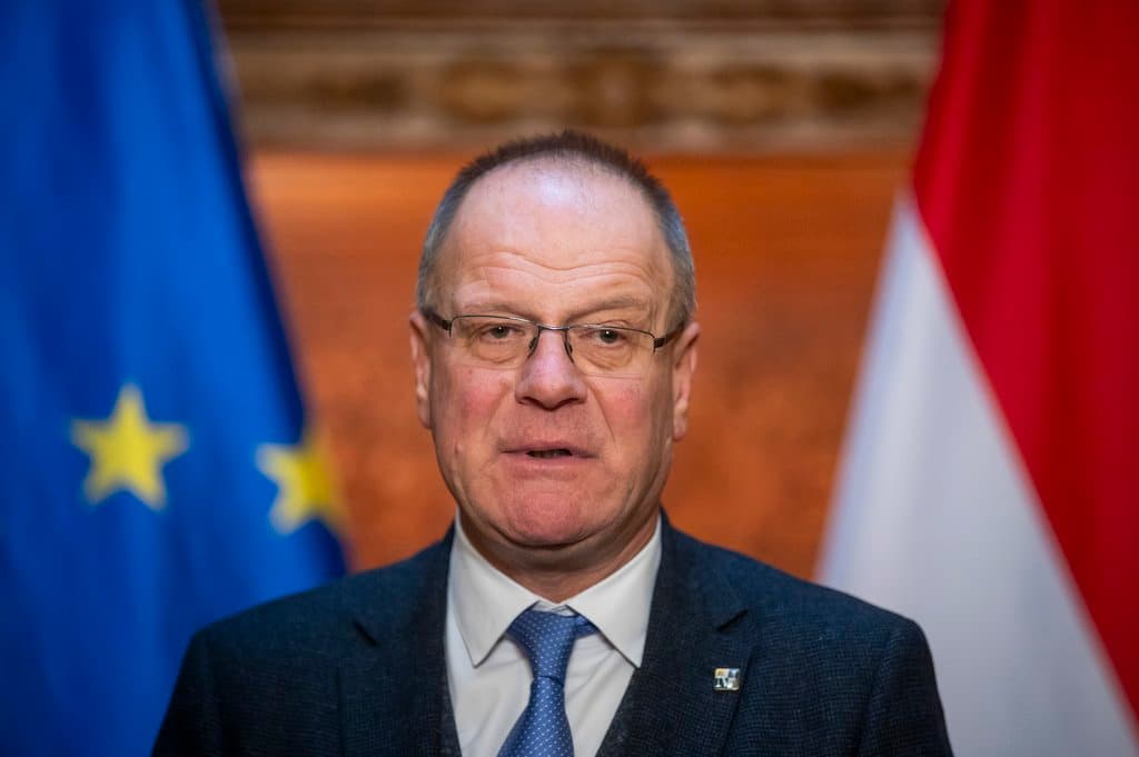 Navracsics rájött a megoldásra: párbeszéd kell a kormány és az ellenzék között