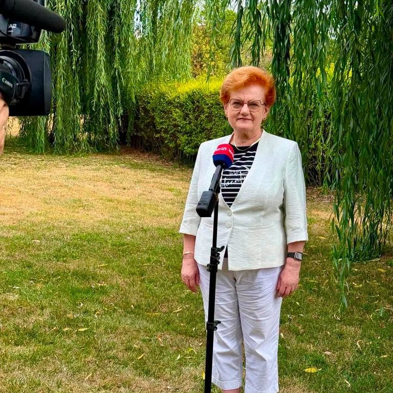 Aggódik a Fidesz a pénzünkért: durva megszorítások jönnek és a nyugdíjasokat is félrevezetik