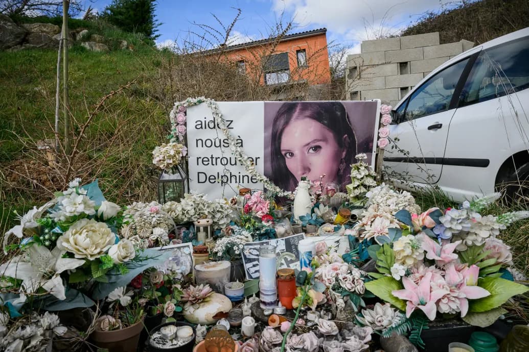 Átkutattak egy mezőt, amit a gyilkos jelölt meg. A keresés kezdete után 10 órával csontokat találtak