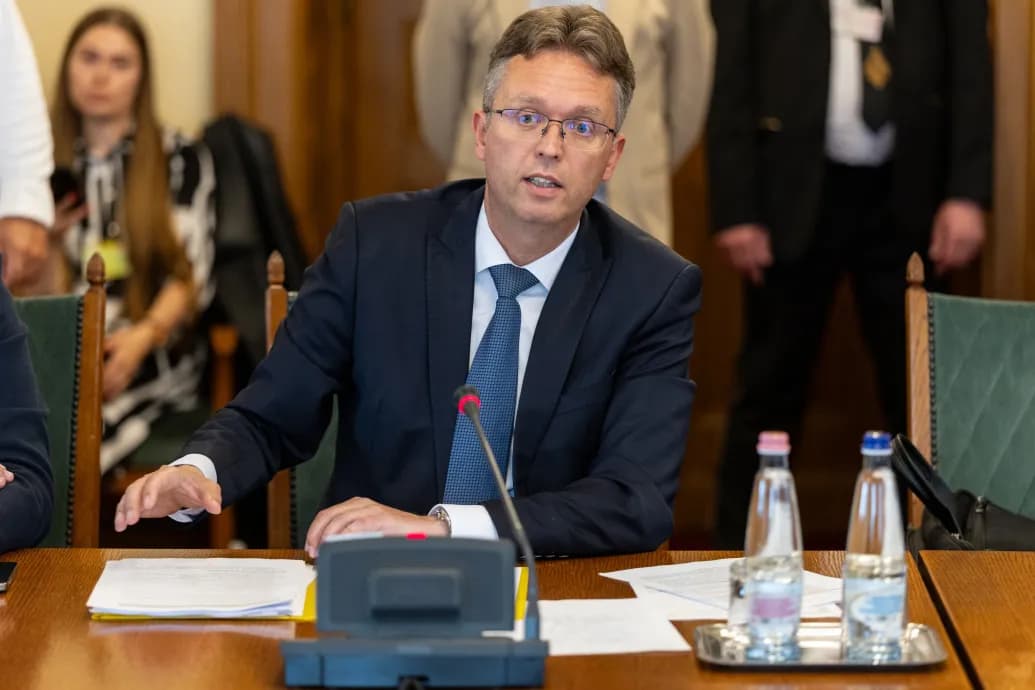 Kaptál legalább egy „köszönöm”-öt? – kőkemény interjúban szembesítették Hankó Balázst az NKA-üggyel