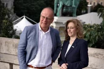 Párbeszédet indít Magyarország dolgairól Navracsics Tibor és a volt űrbiztos, Ferencz Orsolya