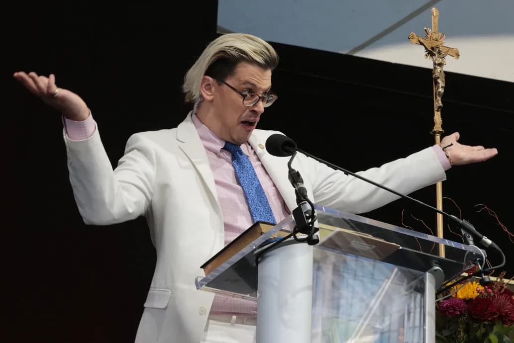 Imádta Trump migrációs politikáját az ultrajobbos megmondóember, most őt is őrizetbe vette az ICE