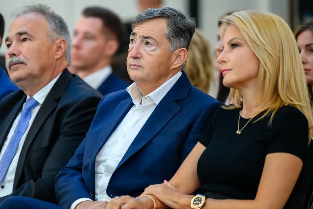 Majdnem 1000 milliárd forint közpénz folyt ki verseny nélkül az év első felében