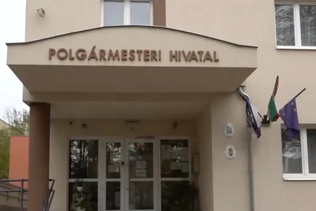 Péniszfotó jelent meg a gádorosi alpolgármester Facebook-oldalán, lemondott
