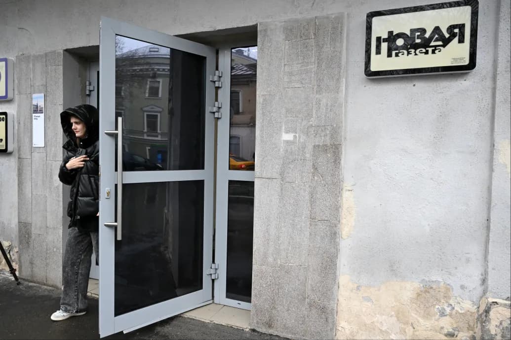 Megszűnik az egyik utolsó független orosz lap, a Novaja Gazeta