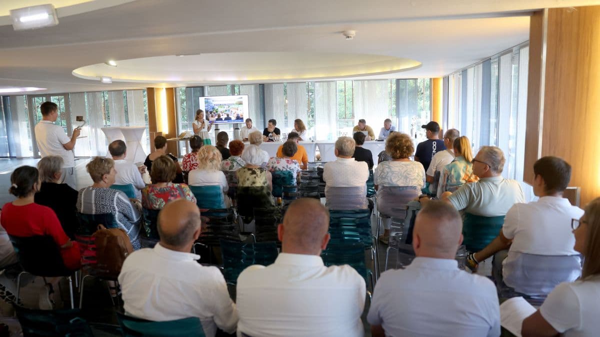 Egy asztalhoz ültek Miskolctapolca jövőjéért: súlyos számok és kemény kérdések a fürdőkről