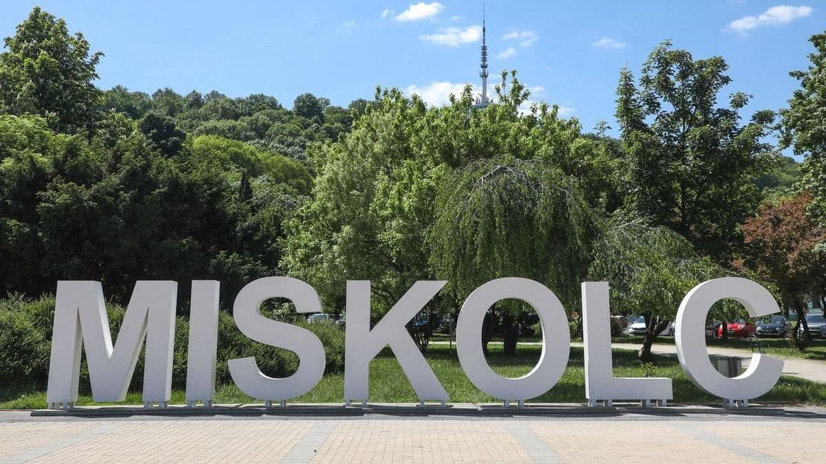 Forgalmirend-változás várható Miskolcon, így alakul a közlekedés az érintett utcában